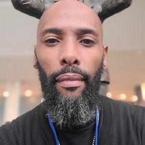 Meet your Posher, Saint